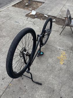 THRONE GOON 26” BLACK STRIKE — $250