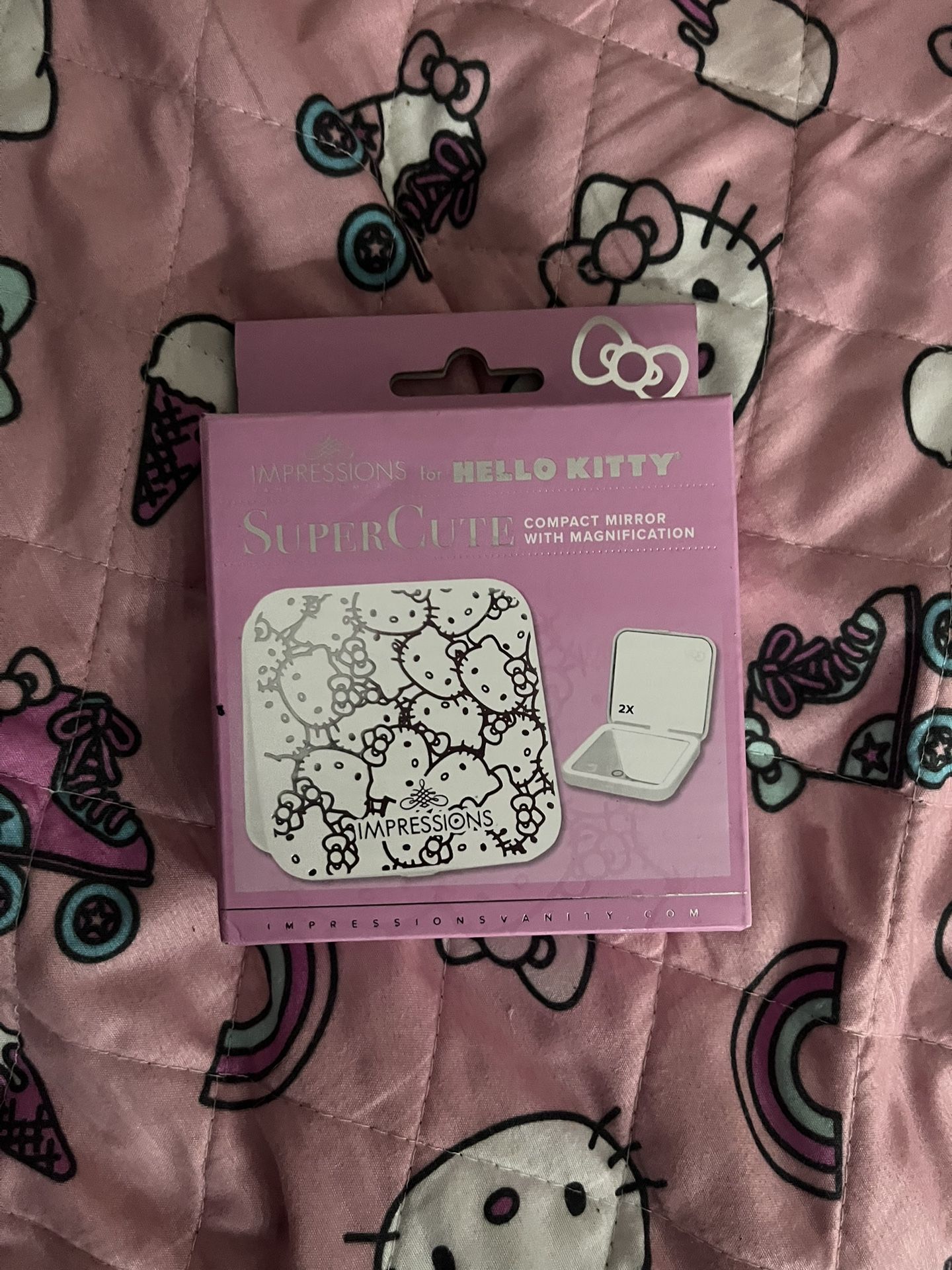 Hello Kitty Mirror