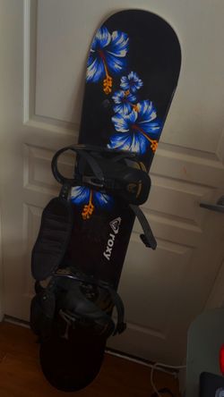 147’ ROXY snowboard