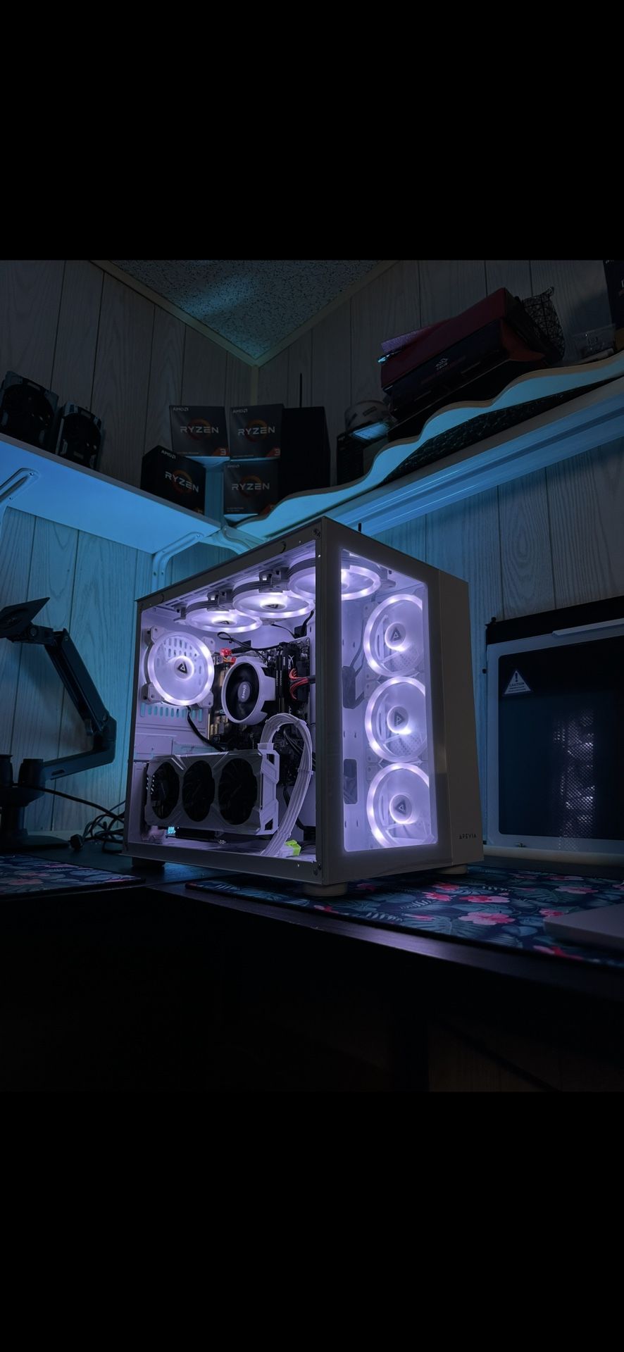 WINTER V2 GAMING PC *RGB*