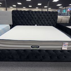 King Size Bedframe. 🚚WE DELIVER🚚