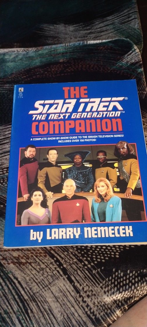 2 Star Trek Magazines