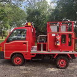 RARE 2001 JAPANESE SUBARU SAMBAR FIRE TRUCK — ONLY 4300 MILES!