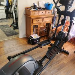 Pro Form 9.0 Elliptical 