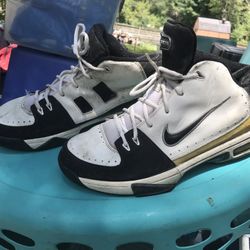 Nice Designer Nikes Leather Shoes Size 12 Only $20 Firm