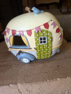 Camper Bird House, resin, colorful RV style, new with tags