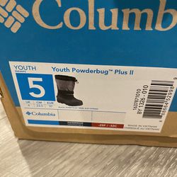 Columbia Youth Powderbug Plus II Snow Boots. BRAND NEW