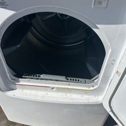Insignia Dryer In Good Working Condition! Very Quiet Machine! Delivery Is Available Depending On Location.30 Day Warranty 
