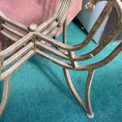 Round Metal Table With Top $20 See Description