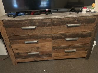 CHADBROOK  BROWN 6 DRESSER