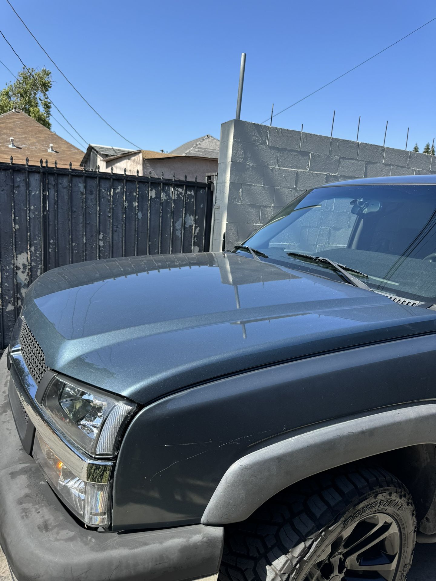 2007 silverado hood