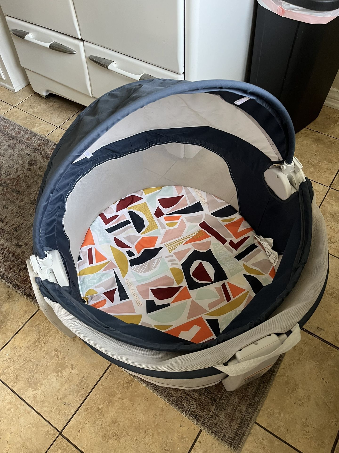 Fisher Price baby dome Travel Bassinet