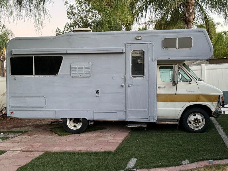 1989 RV Sportsman LazyDaze