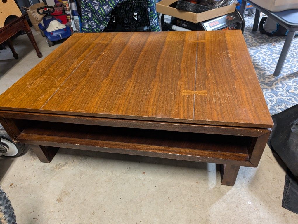 Wooden Coffee Table 