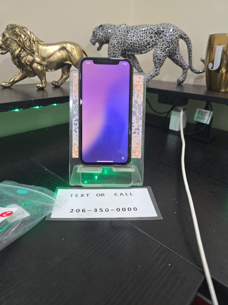 Unlocked IPhone 11