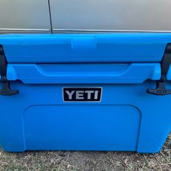 Yeti Tundra 45 Cooler 