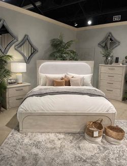 Contemporary Bedroom Set - 3 Piece Queen Bed Frame, Dresser, Nightstand