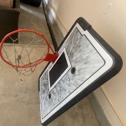 Basketball Hoop 