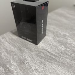 Brand New Beats Solo3