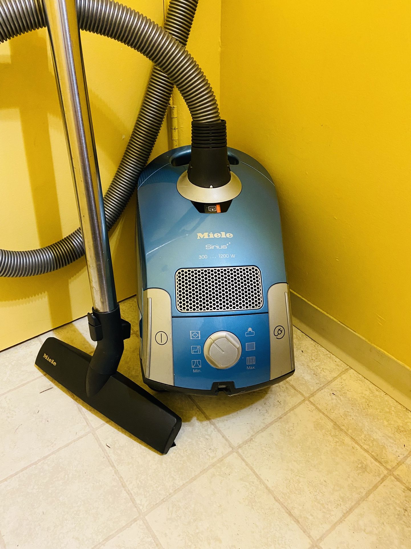 Miele Canister Vacuum Cleaner