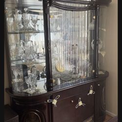 Dining Room Table With China Cabinet & 8 Chairs 