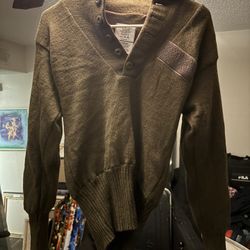 Size SMALL Submarine Sweater