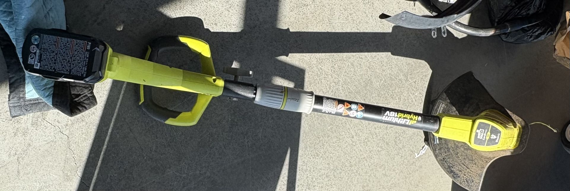 Electric Weed wackier & A Rioli Saw