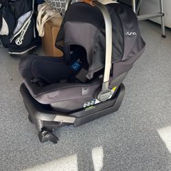 Nuna car Seat
