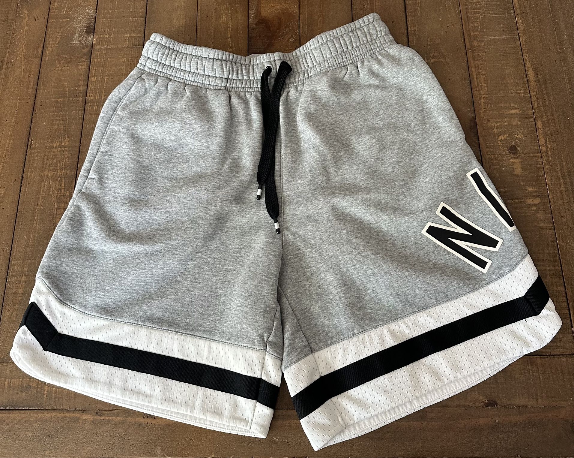 Mens Nike Shorts Size Medium