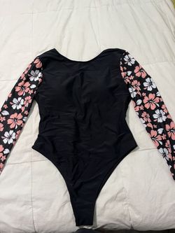 Woman’s Floral Long sleeve One Piece Bathing Suit 