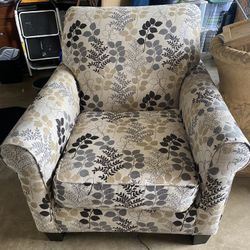 Accent Chair 