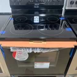 Frigidaire Glasstop black stove brand new 