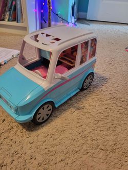 Barbie Ultimate Puppy Mobile