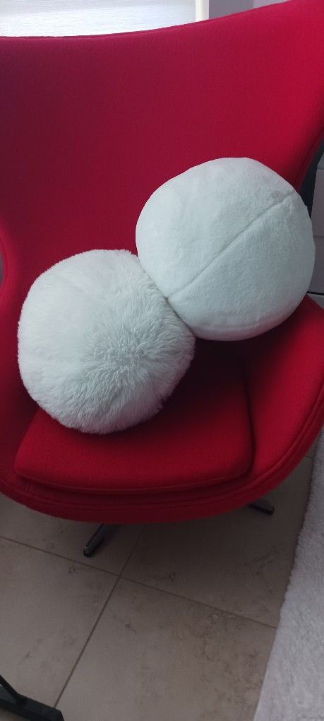 Pillow Balls