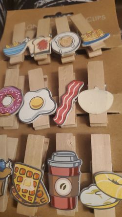 Magnatic photo clips