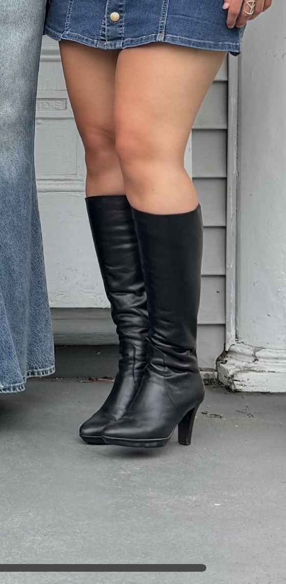 Aquatalia 6.5 Leather Boots
