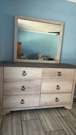 Dresser