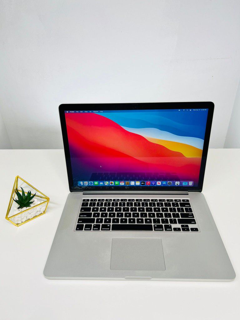 Apple MacBook Pro 15” Retina Quad Core i7/16GB RAM Laptop  Warranty Included 