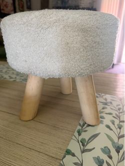 White Boucle Small Stool with Wooden Legs