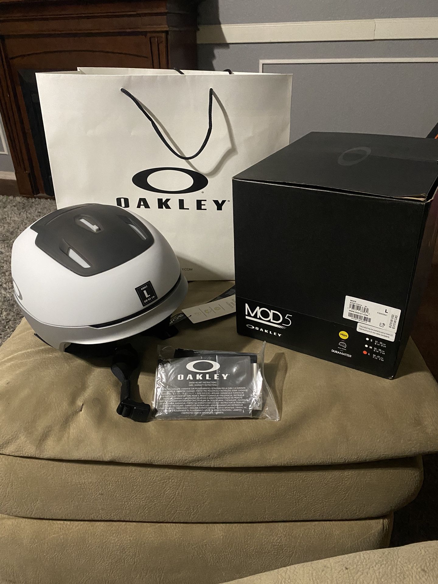 Oakley Mod5