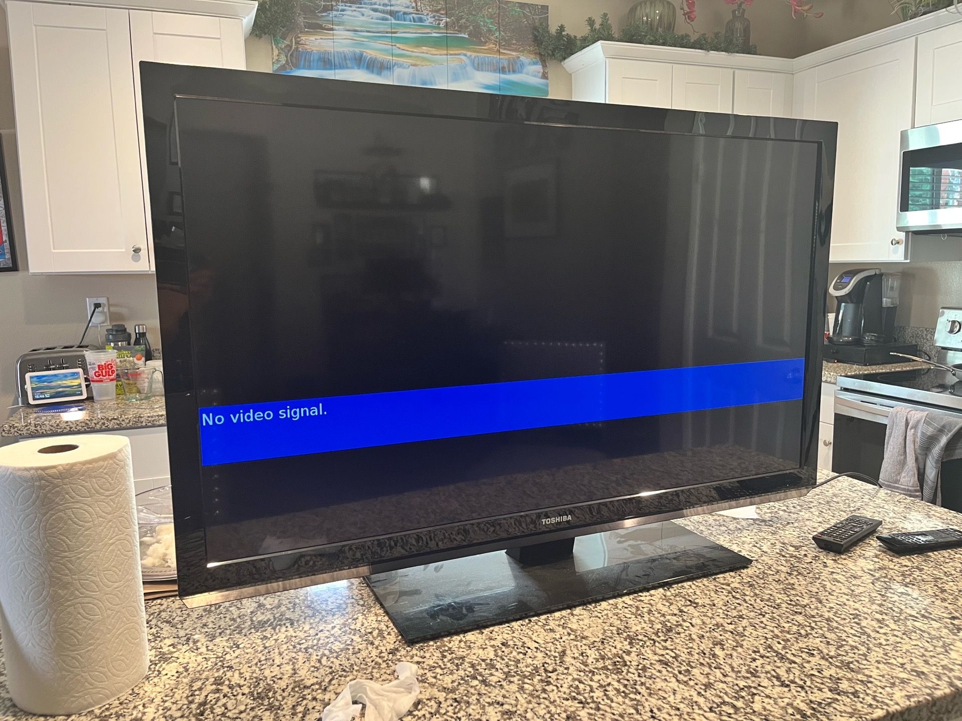 Toshiba TV 46 inch for Sale in Menifee, CA - OfferUp