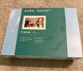 Brand New Aura Carver Digital Photo Frame – Clay With White Mat