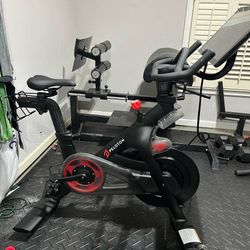 Peloton Bike + Delivery + Warranty + 1000 Happy Customers  