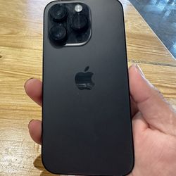 iPhone 15 Pro Max 1 TB Unlocked 