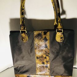 NWOT Signature Club A Oversized Tote Brown / Faux Reptilian Pattern