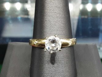 Women's Ring - Yellow Gold 14k (.585) 3.2 grams Size 10