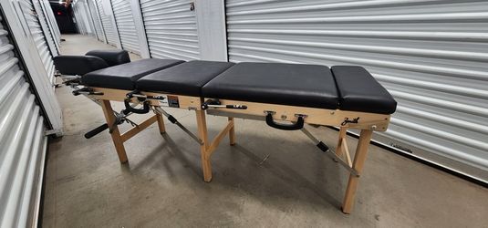 Chiropractor Table (Zenith)
