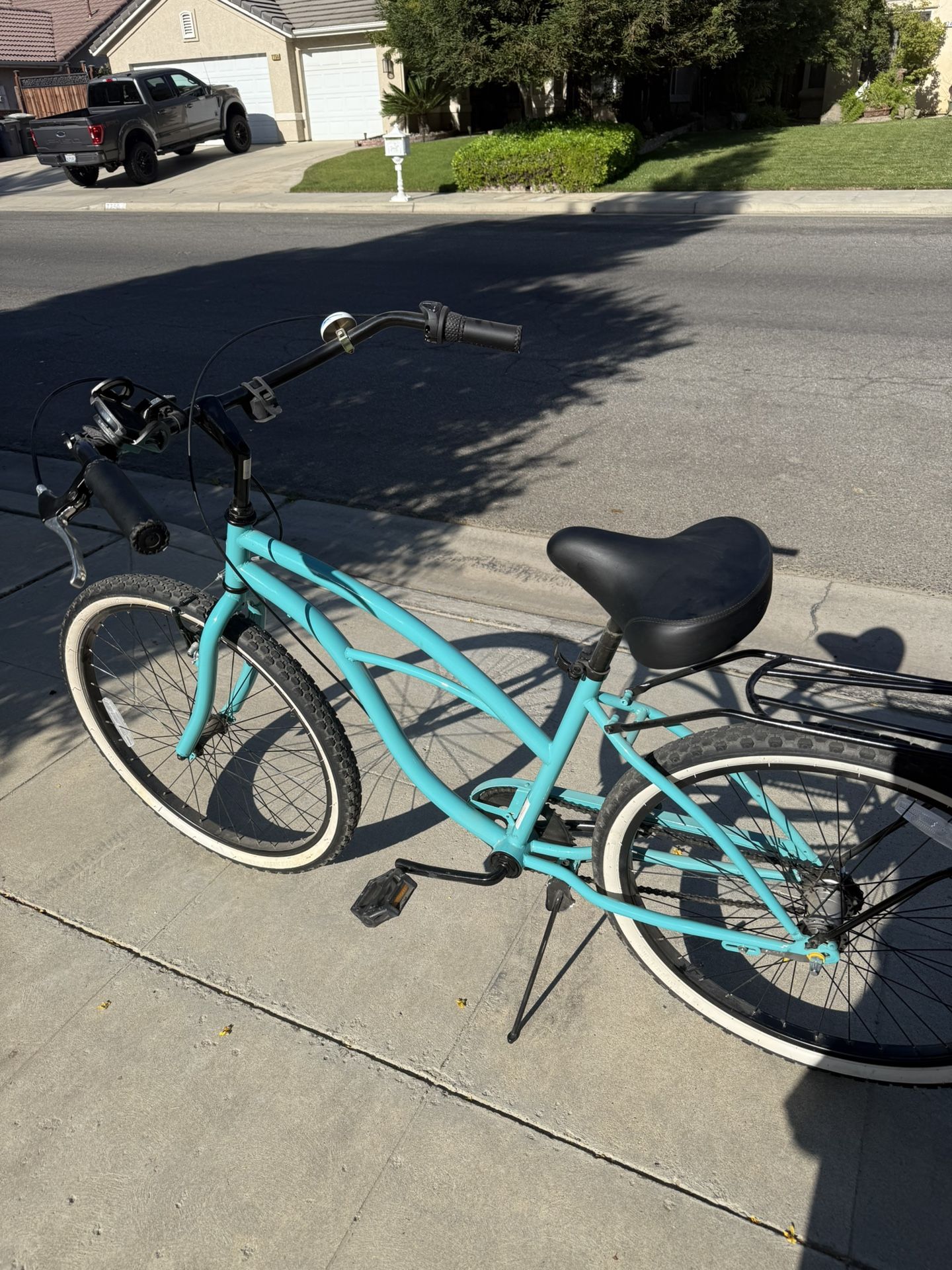 WOMEN’S 26’ inch CRUISER BIKE