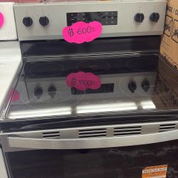 New  Whirlpool Electric Stove And Oven 