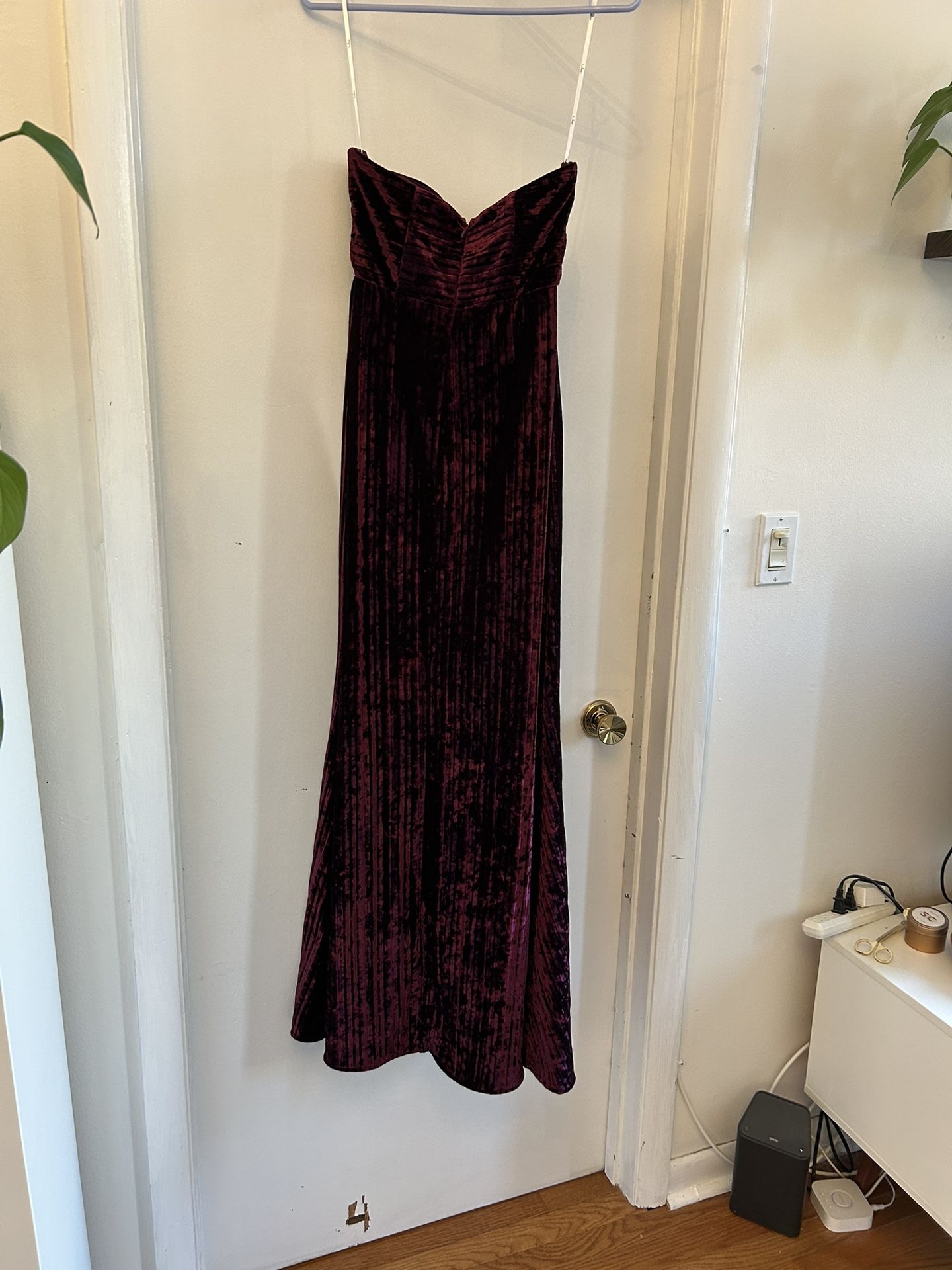 Lulu’s Strapless Velvet Dress